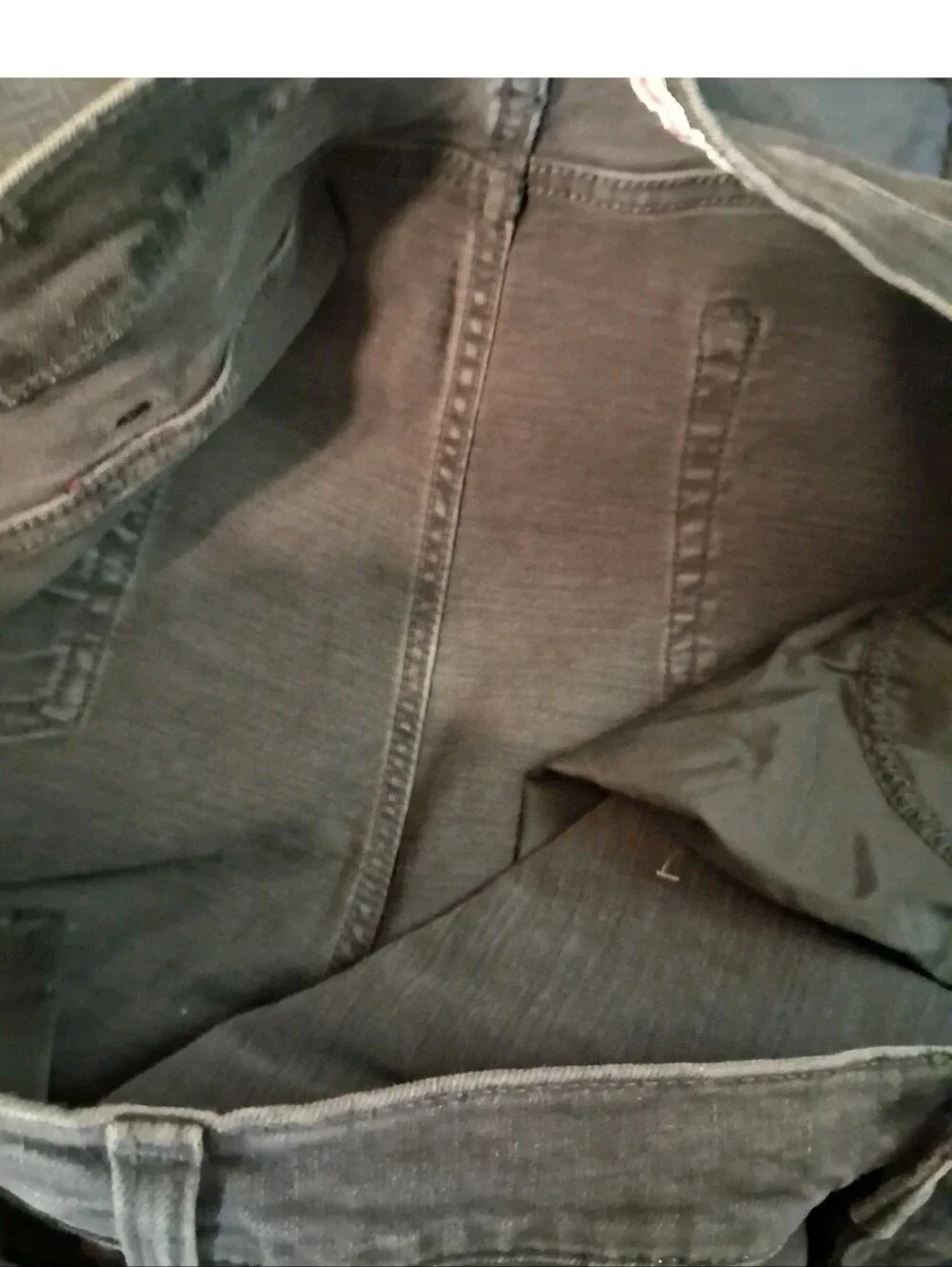 Wrangler Relaxed Bootcut Fit Jeans in Faded Black 42/30